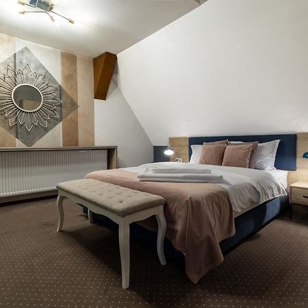 Lumiere House Sibiu Hotel ภายนอก รูปภาพ