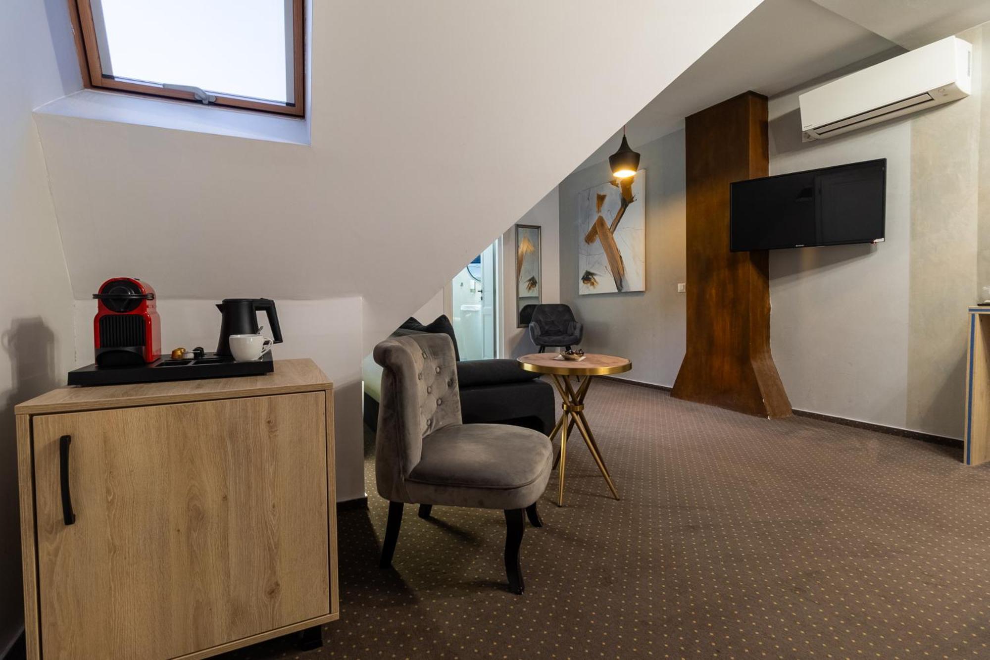 Lumiere House Sibiu Hotel ภายนอก รูปภาพ